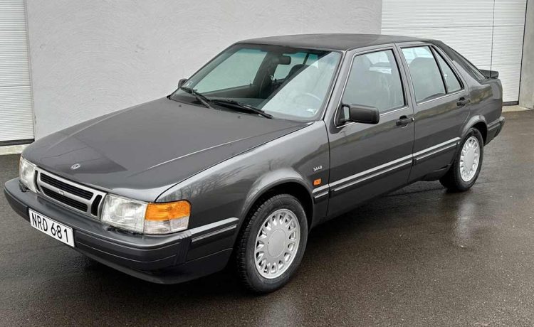 Elegance in Heritage: The 1988 SAAB 9000i