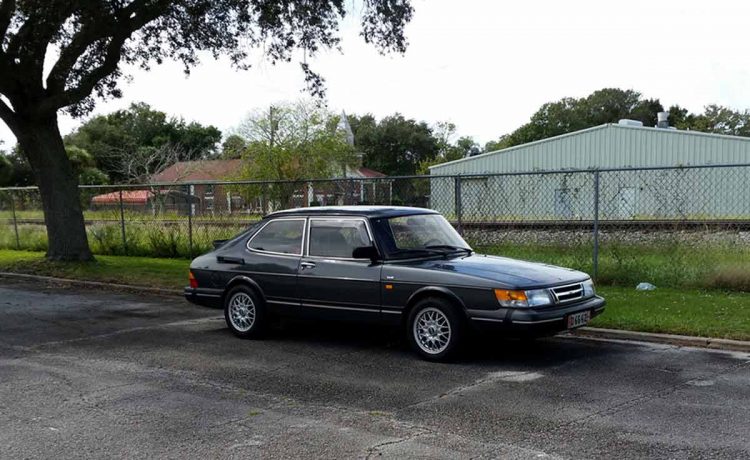 Saab 900 1989