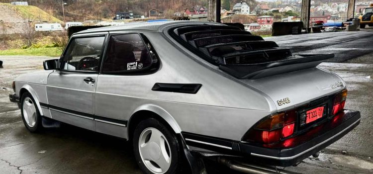 A timeless classic: The 1984 Saab 900 Turbo, a gem of Norwegian motoring history, shines with rare upgrades and character.