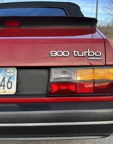 1987 Saab 900 Turbo Convertible: A Timeless Classic for Sale in Kansas City, Missouri