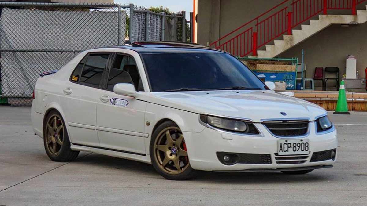 A pristine 2006 Saab 9-5 Aero, meticulously maintained and heavily upgraded for unparalleled performance and luxury, available for sale in Taipei, Taiwan.