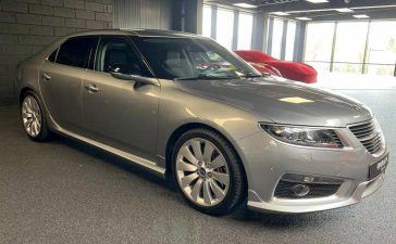 A stunning 2010 Saab 9-5 NG Hirsch Performance in Granite Grey, featuring Brembo brakes, a sport exhaust, and a 260 hp ECU tune—a true Saab collector’s dream.