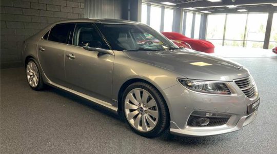 A stunning 2010 Saab 9-5 NG Hirsch Performance in Granite Grey, featuring Brembo brakes, a sport exhaust, and a 260 hp ECU tune—a true Saab collector’s dream.