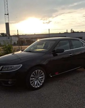 The sleek and sophisticated Saab 9-5 NG in Jet Black Metallic, featured by Marcus in his detailed review on "Marcus & Manuela’s Saab Channel."