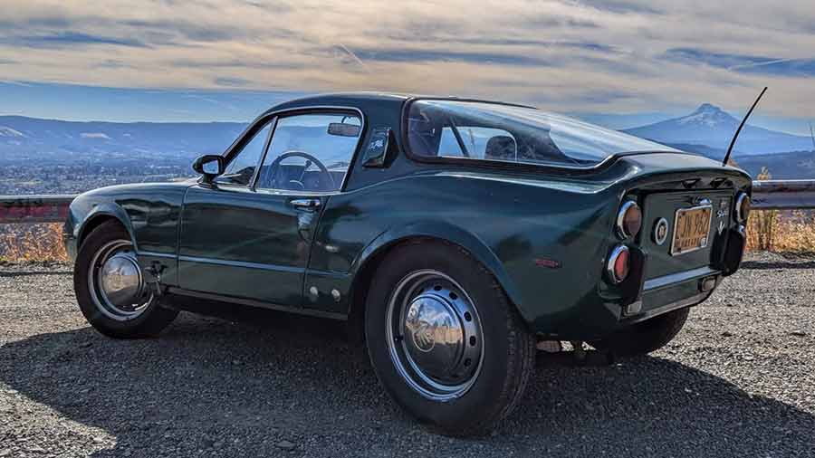 Timeless lines and unfiltered attitude—this 1969 Saab Sonett II V4 captures the rebellious spirit of vintage Saab engineering. From its bold rear stance to the unmistakable taillights, it’s a rare glimpse of what made Saab a cult icon. This Sonett isn’t just parked; it’s poised to make history again.