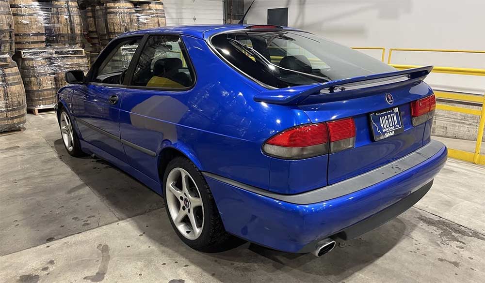 Lightning Blue: A Striking Color Choice for the Saab Viggen