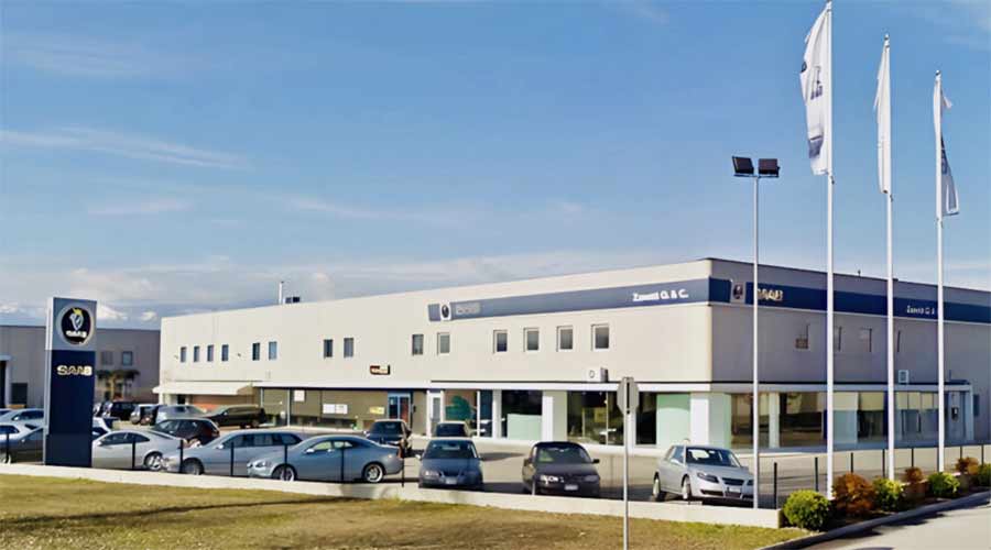  The Zanetti Omero dealership in Pordenone, Italy, stands as a unique time capsule dedicated to preserving the legacy of Saab. Since 1982, this family-run dealership has been a sanctuary for Saab enthusiasts, maintaining one of the last Saab Unlimited Showrooms in Europe. 